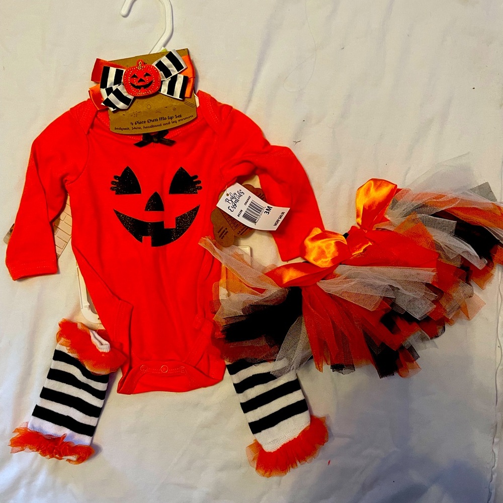 Baby essentials girls orange pumpkin outfit with matching bow size 3months NWT